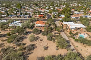 735 S La Huerta, Green Valley, AZ 85614 - Photo 3