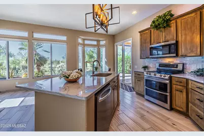 13295 N Heritage Gateway Avenue, Marana, AZ 85658 - Photo 11