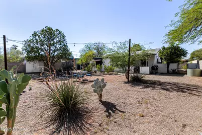 924 N Bryant Avenue, Tucson, AZ 85711 - Photo 31