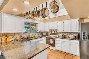 4390 N Camino Vinorama, Tucson, AZ 85750 - Photo 19