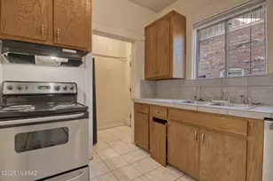 912 E 6th St, Tucson, AZ 85719 - Photo 9