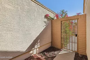 2462 N Palo Santo Dr, Tucson, AZ 85745 - Photo 3