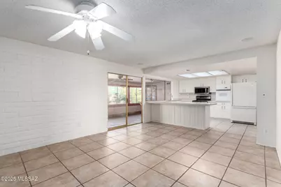 8067 E 7th Street, Tucson, AZ 85710 - Photo 7