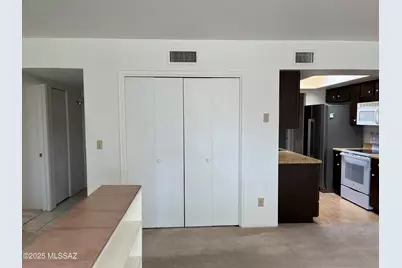 307 N Calle Del Diablo, Green Valley, AZ 85614 - Photo 7