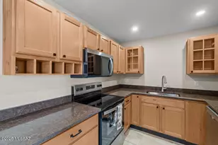 6965 N Magic Ln, Tucson, AZ 85704 - Photo 31