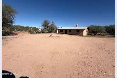 2817 E Frontage Road, Amado, AZ 85645 - Photo 3