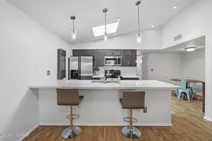 997 W Paria Ln, Tucson, AZ 85704 - Photo 9