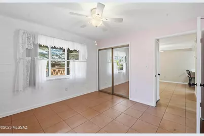 246 S Paseo Pena #A, Green Valley, AZ 85614 - Photo 11