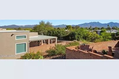 563 W Via Rosaldo, Green Valley, AZ 85614 - Photo 37