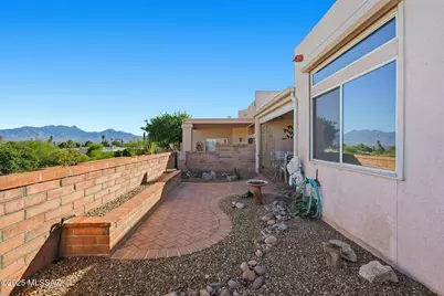 563 W Via Rosaldo, Green Valley, AZ 85614 - Photo 35