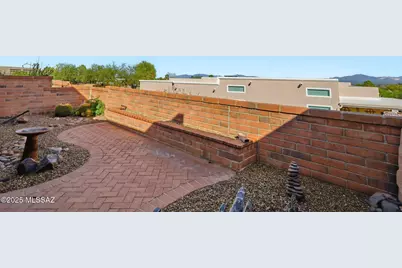 563 W Via Rosaldo, Green Valley, AZ 85614 - Photo 33