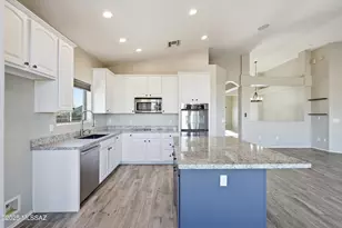 17821 S Golden Valley Dr, Sahuarita, AZ 85629 - Photo 13