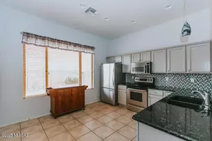 7649 W Desert Spirits Dr, Tucson, AZ 85743 - Photo 3