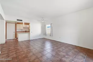 2834 S Calle Mancha, Green Valley, AZ 85622 - Photo 5