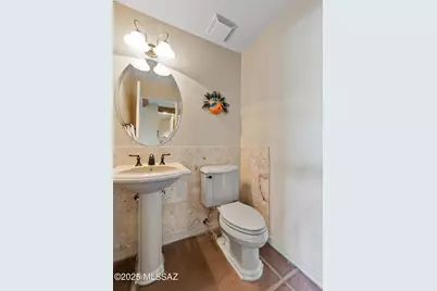 766 W Silver Eagle Court, Oro Valley, AZ 85755 - Photo 17