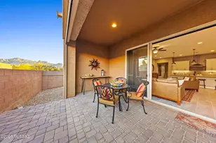 13186 N Humphreys Peak Dr, Oro Valley, AZ 85755 - Photo 1