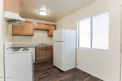 455 W Kelso Street #109, Tucson, AZ 85705 - Photo 5