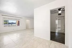 1232 N Swan Rd, Tucson, AZ 85712 - Photo 7