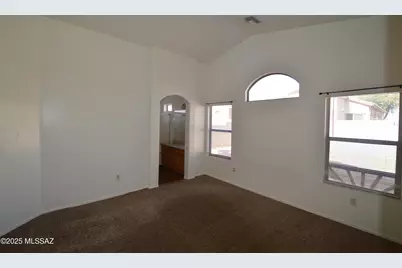 267 E Camino Limon Verde, Sahuarita, AZ 85629 - Photo 5