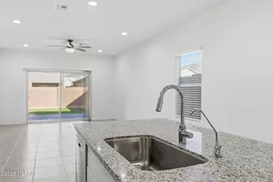 12129 E Ava Lynne Dr, Vail, AZ 85641 - Photo 9