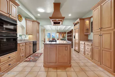 11455 N Flying Bird Drive, Oro Valley, AZ 85737 - Photo 9