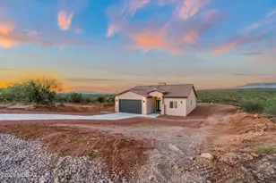 1866 Circulo Bulgaro, Rio Rico, AZ 85648 - Photo 3