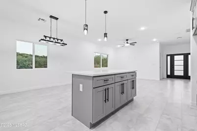 1866 Circulo Bulgaro, Rio Rico, AZ 85648 - Photo 15