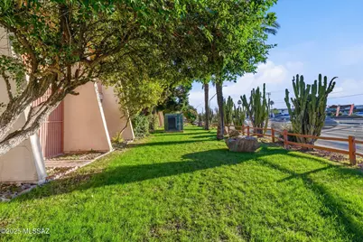 1600 N Wilmot Road #208, Tucson, AZ 85712 - Photo 9