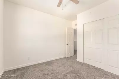 7872 E 35th Street, Tucson, AZ 85710 - Photo 17