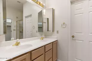 1427 W Cathedral Way, Oro Valley, AZ 85737 - Photo 17