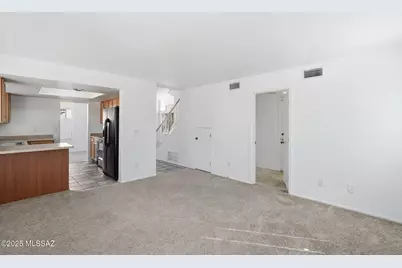 9033 N Tiger Eye Way, Tucson, AZ 85742 - Photo 11