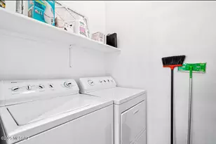 2016 E River Rd, Tucson, AZ 85718 - Photo 9