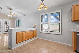 9557 N Patagonia Pl, Tucson, AZ 85742 - Photo 13