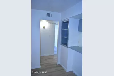 1620 N Wilmot Road #UNIT E155, Tucson, AZ 85712 - Photo 9