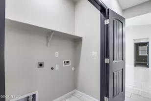 3704 S Manitoba Ave, Tucson, AZ 85730 - Photo 9