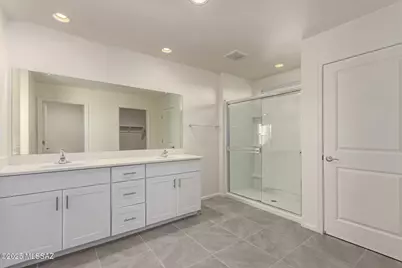 7831 S Walnutview Drive, Tucson, AZ 85757 - Photo 13