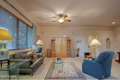 56 N Cape Royal Drive, Green Valley, AZ 85614 - Photo 7