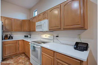 56 N Cape Royal Drive, Green Valley, AZ 85614 - Photo 9