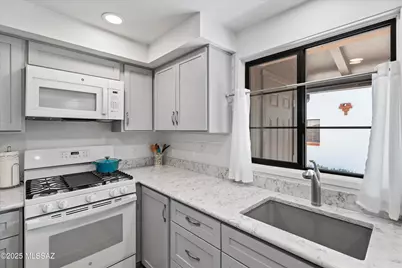 457 S Paseo Quinta #B, Green Valley, AZ 85614 - Photo 9