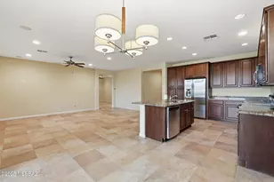 1094 N Night Heron Dr, Green Valley, AZ 85614 - Photo 17