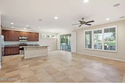 1094 N Night Heron Drive, Green Valley, AZ 85614 - Photo 9