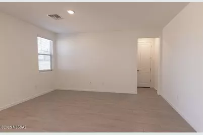 21714 E Crest Avenue, Red Rock, AZ 85145 - Photo 9