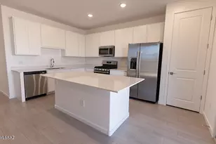 21714 E Crst Ave, Red Rock, AZ 85145 - Photo 3