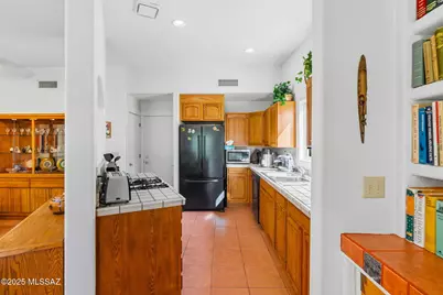 116 S Charleston Avenue, Corona de Tucson, AZ 85641 - Photo 17