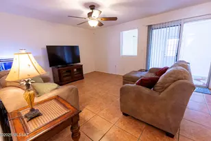 45 Calcite Dr, Tucson, AZ 85745 - Photo 9