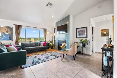 1858 W Placita De Agosto, Green Valley, AZ 85622 - Photo 3