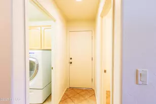 7485 W Crimson Ridge Dr, Tucson, AZ 85743 - Photo 25