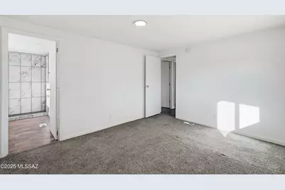 11450 S Cherokee Lane, Tucson, AZ 85736 - Photo 13