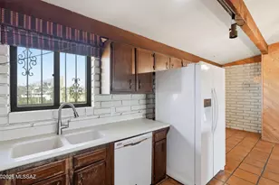 209 E River Rd, Tucson, AZ 85704 - Photo 15