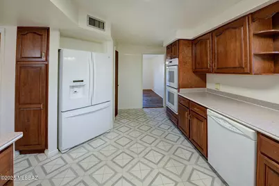 2240 S Camino Seco, Tucson, AZ 85710 - Photo 5